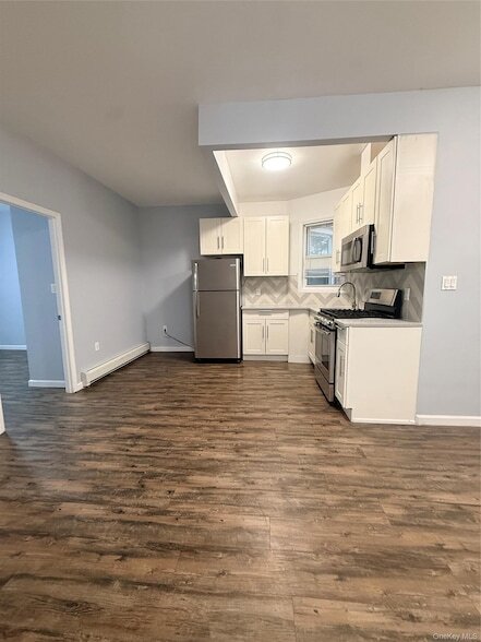 Photo - 51-59 47th St