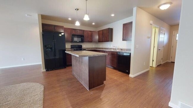 Photo - 4009 29th St SE