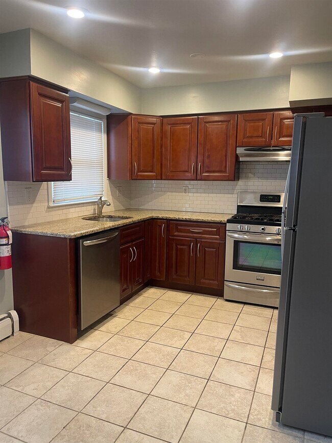 Photo - 7 Country Village Ct