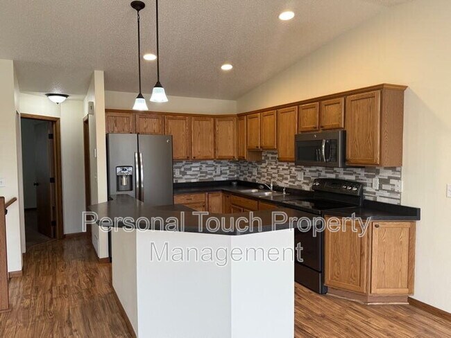 Photo - 2320 5th St W Unit B