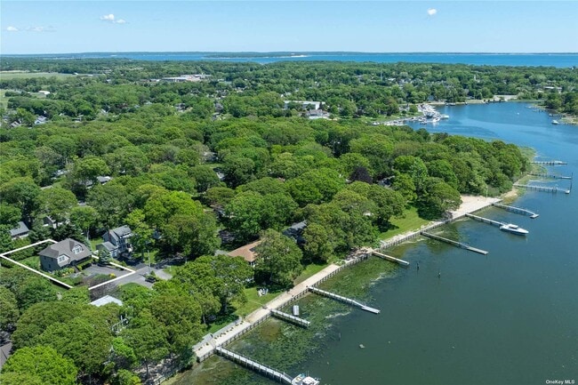 Photo - 1600 Westview Dr