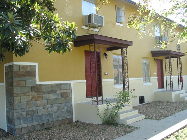 Contour Garden Apartments - Contour Gardens