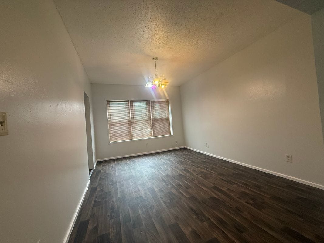 Photo - 3647 The Paseo