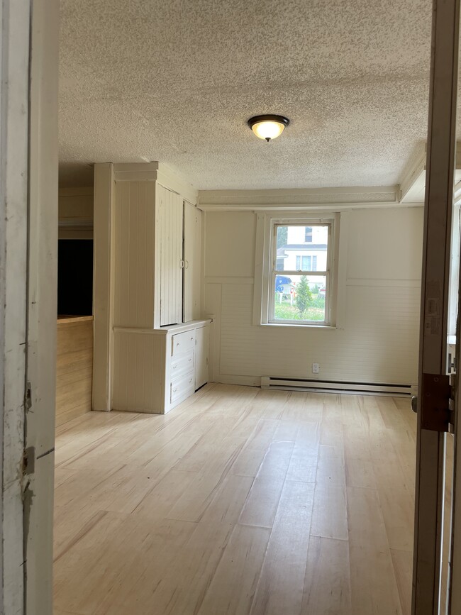 Photo - 223 Jackson St Apartments Unit 3