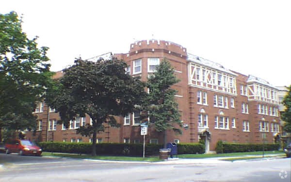 Photo - 709-711 Dobson St Apartments