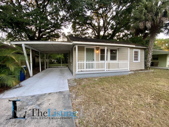 Photo - 10011 N Jasmine Ave