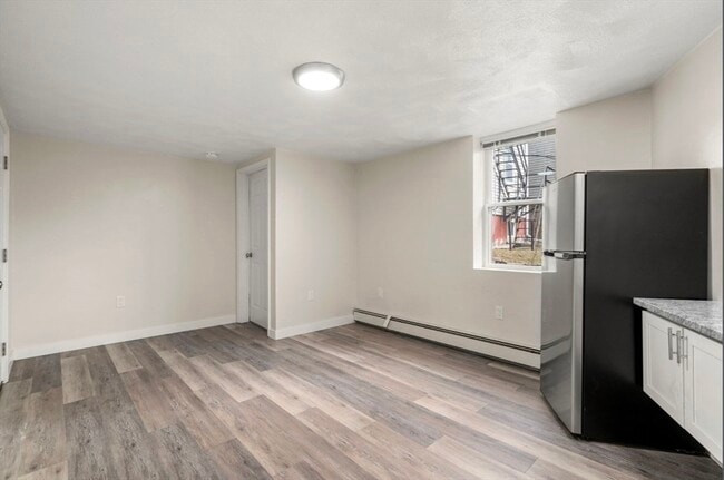 Photo - 55 White St Unit G
