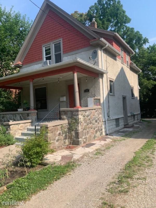 4 br, 3 bath House - 910 W Huron St - 4 br, 3 bath House - 910 W Huron St