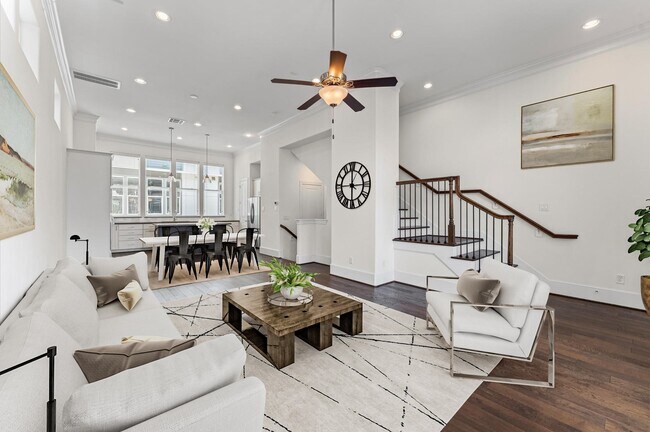 Photo - 9635 Riddlewood Ln