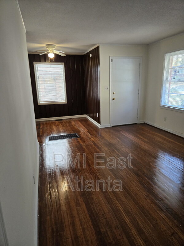 Photo - 2332 Carey Dr SE