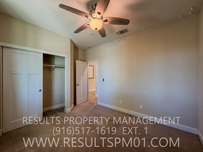 Photo - Gorgeous Former Model 4 Bed 3 Bath Woodland