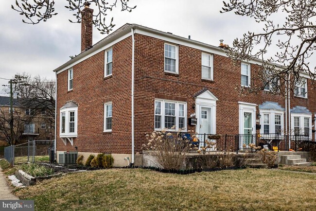 Photo - 312 Small Ct Townhome