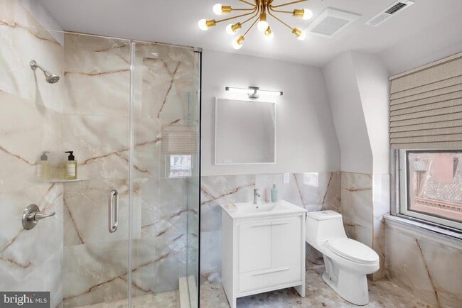 Photo - 333 S 21st St