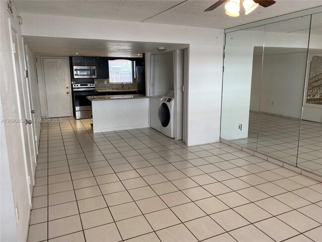 Photo - 1460 NE 151st St