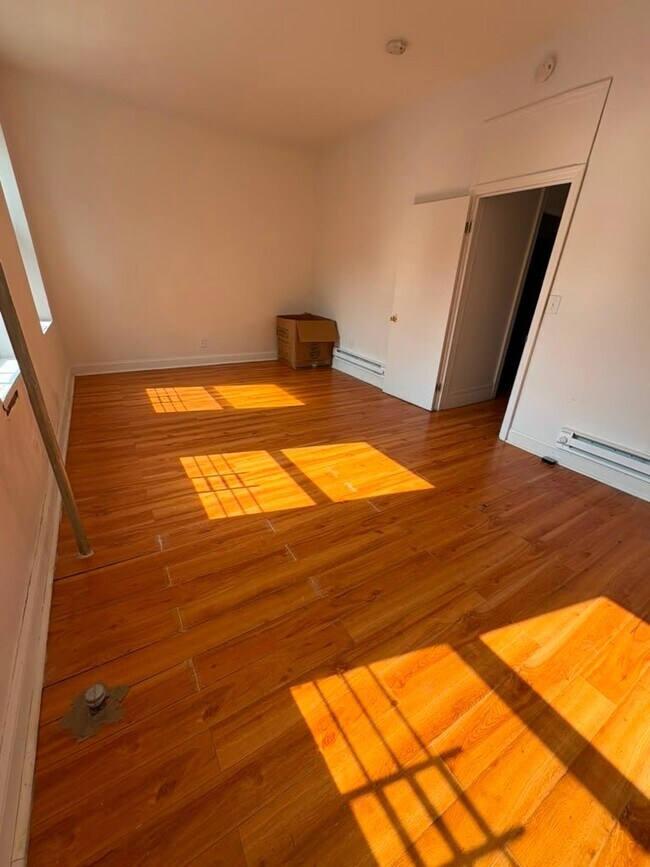 Photo - 91 Elliott Ave Unidad Apt 2
