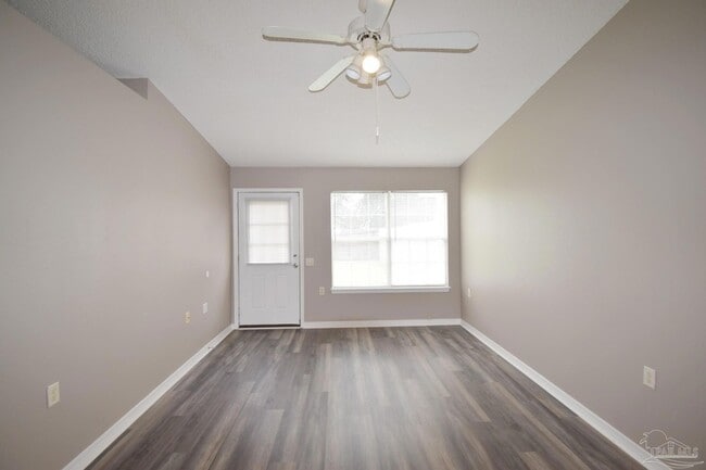 Photo - 309 Loveland Cir