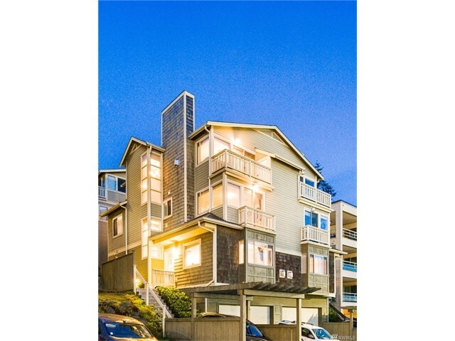 Building Photo - 2819 14th Ave W