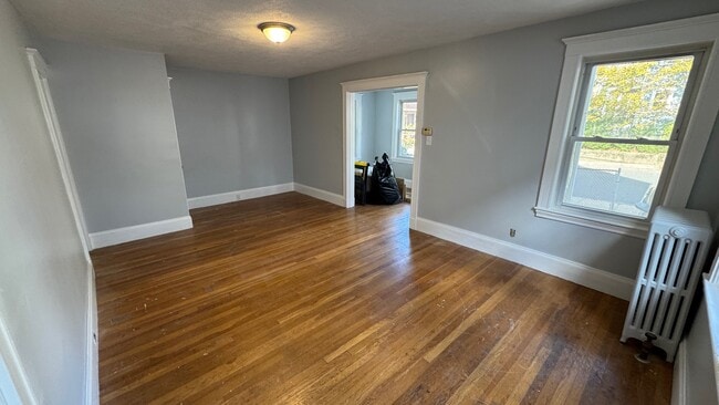 Photo - 54 Hooker Ave