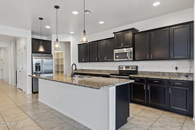 21257 W Berkeley Rd