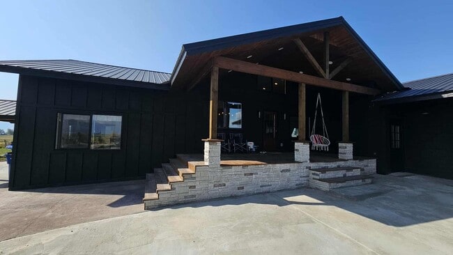 Photo - Newly remodeled fully furnished house coun...