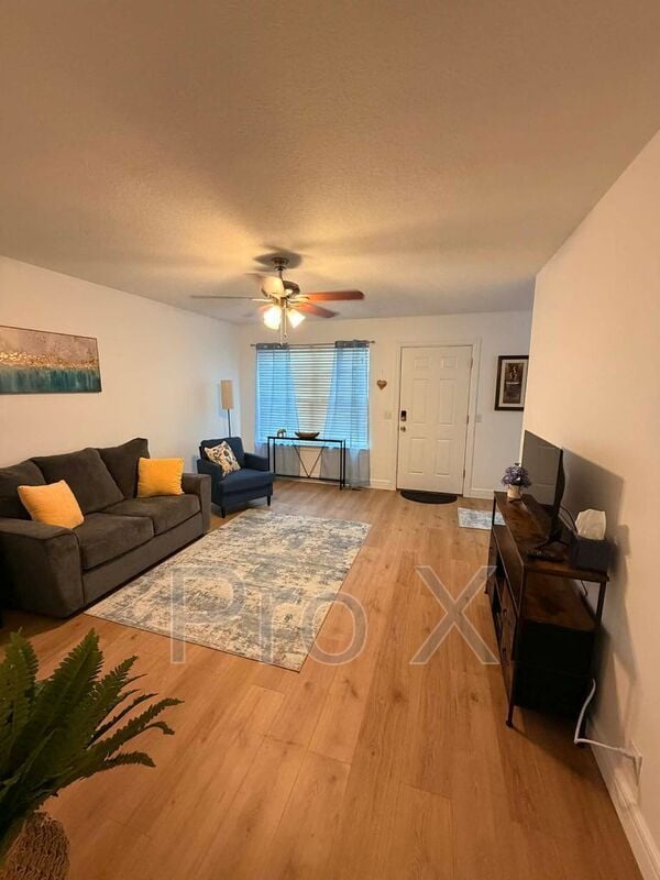 Photo - 2121 S Kentucky Ave