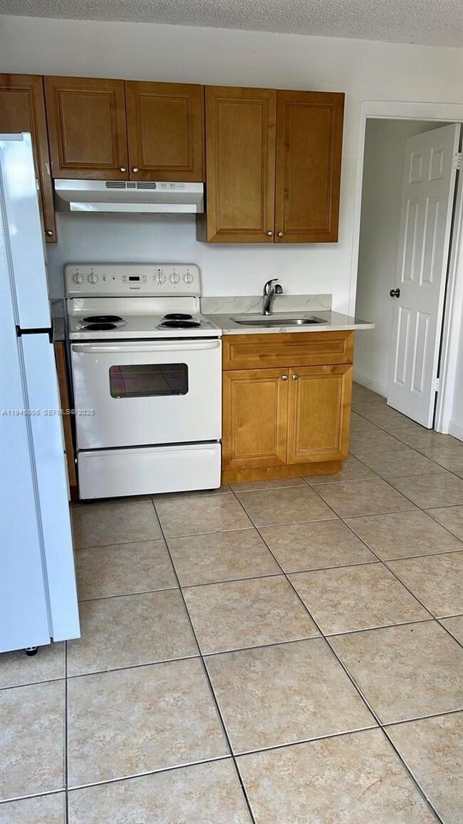 Building Photo - 59 W 26th St Unit 7