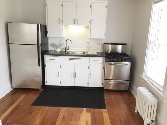 Kitchen - 930 89th Ave W Unit 201