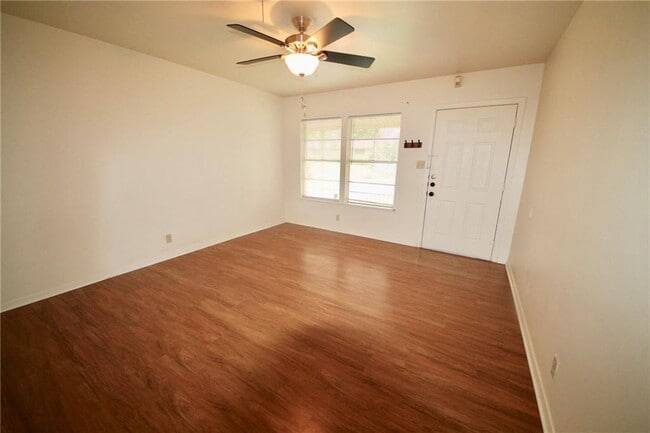 Photo - 1800 Rhodes Rd