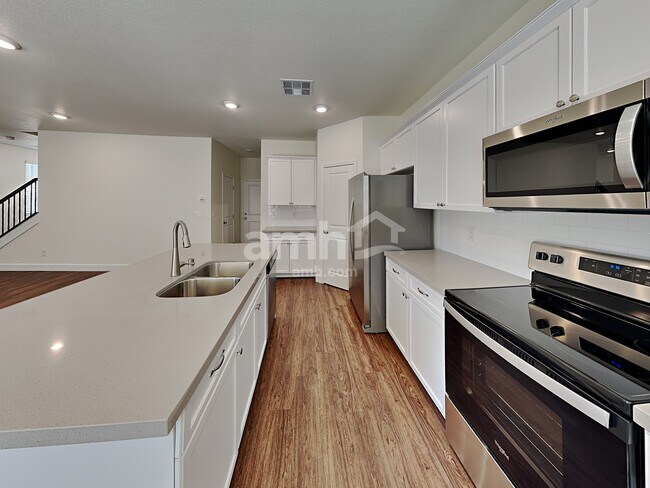 Photo - 6143 Theodore St