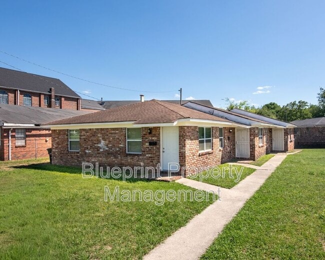 Building Photo - 1521 22nd St Ensley