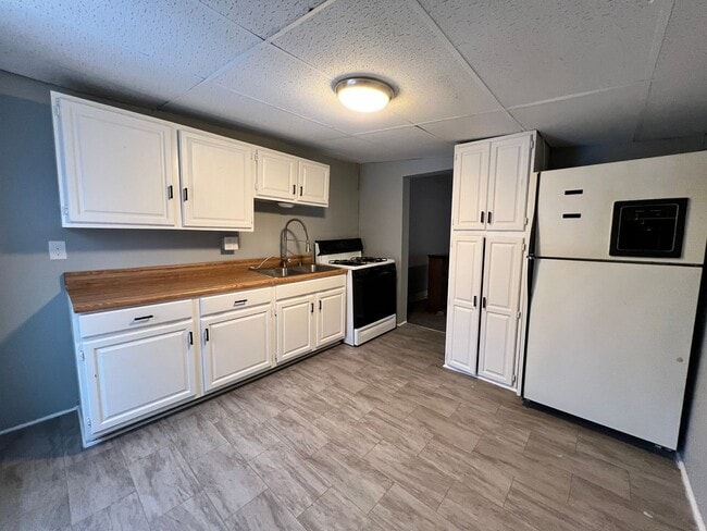 Photo - 343 W Penn St Unit Apt 2