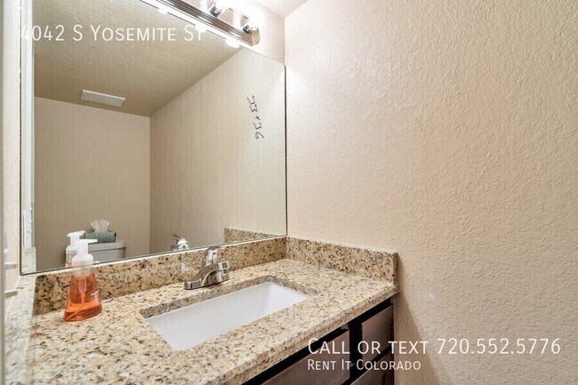 Photo - 4042 S Yosemite St