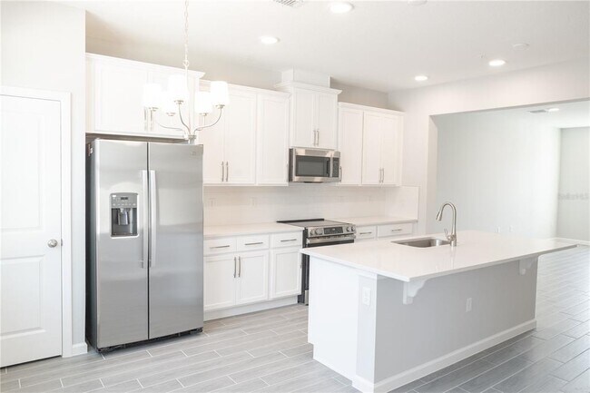 Photo - 583 Pothos St