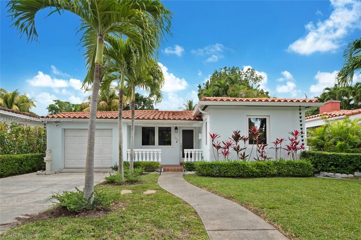 Photo - 833 Tangier St (Coral Gables, FL)