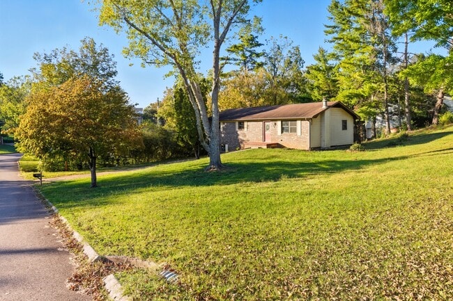 Photo - 7800 Temple Acres Dr