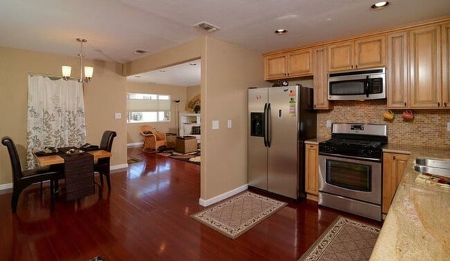 Photo - Hollywood Park Cottage