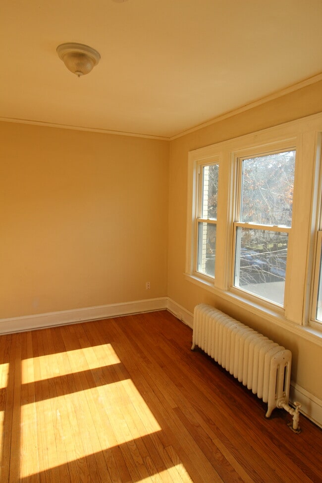 18 Bond St Apartments For Rent in Hartford, CT