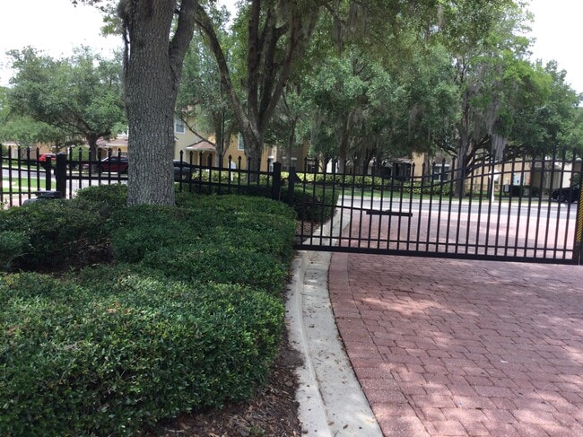 Photo - 5663 Greenland Rd