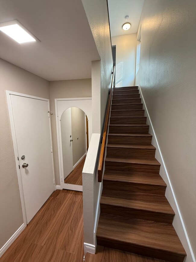 Photo - Charming 1-Bedroom Townhome with Attached 2-Car Garage in Tierrasanta