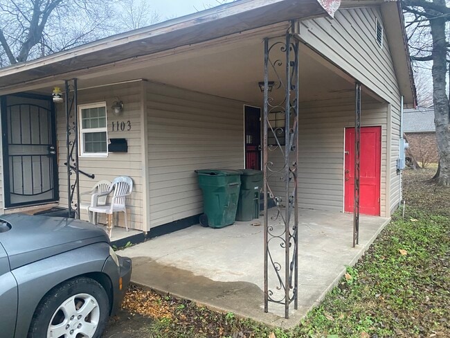 Photo - 1103 S Lilly St