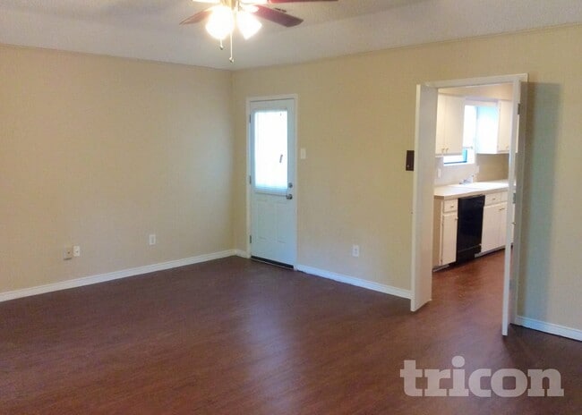 810 Braswell Dr