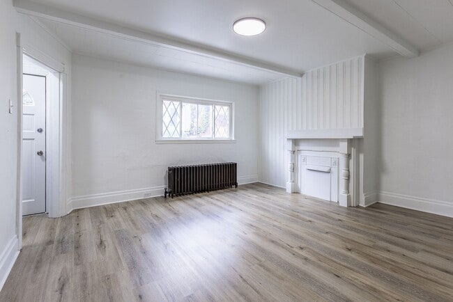 Photo - 626 Excelsior St