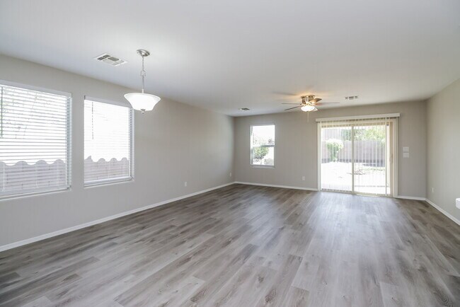 Photo - 38059 N Carolina Ave