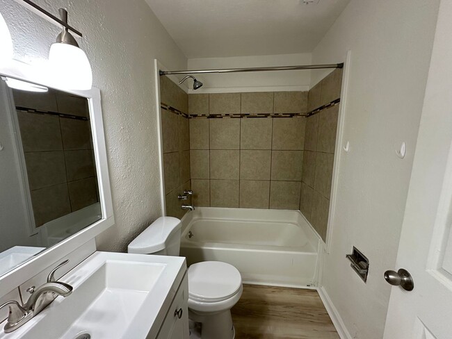 Photo - 3401 21st Ave