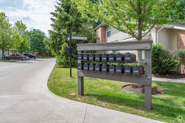 Buzones - Winfield Commons