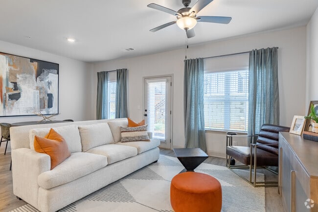 1BR, 1BA - 855SF (The Silas)