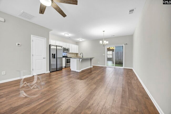 Photo - 131 Hunters Grove Dr