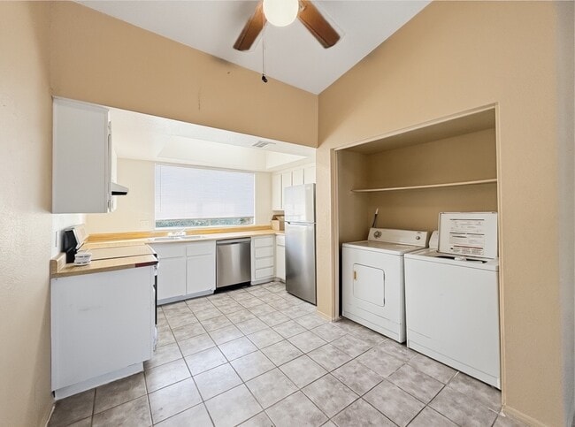 Photo - 10820 N 16th Ave Unidad 4