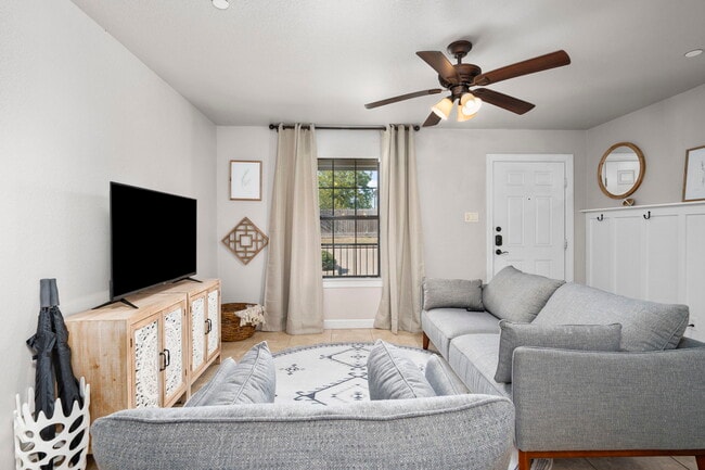 Reserve on Sabine Apartments