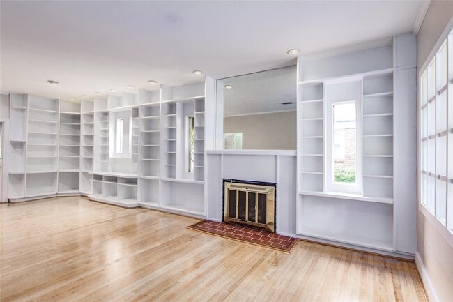 Photo - 1709 Missouri St